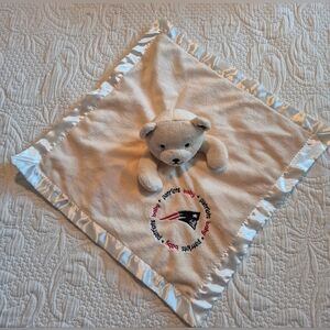 New England Patriots baby security blanket bear, embroidered satiny edge VGUC